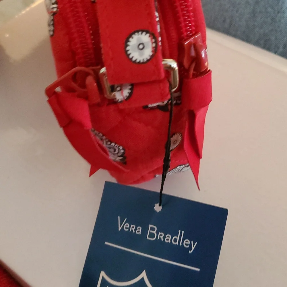 Vera Bradley NFL Colecction Stadium Crossbody Bag‎